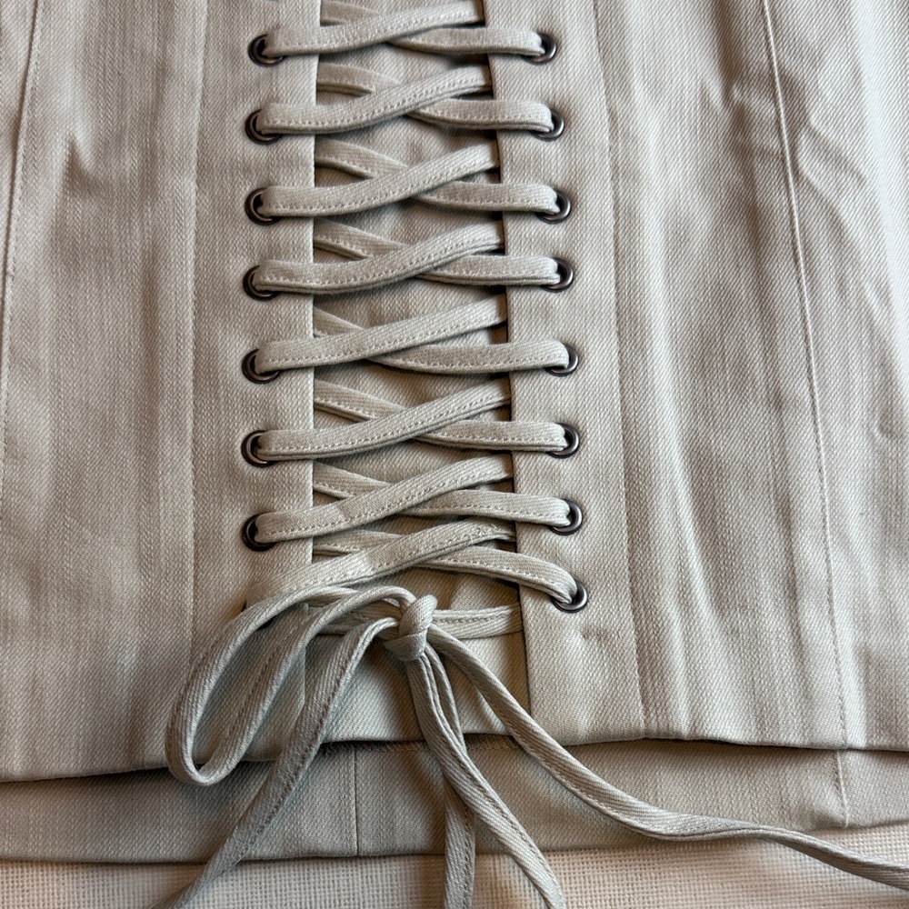 H&M Women's Khaki Light Beige Lace Front Back Zip Mini Skirt Size 0 NWT - Picture 6 of 11